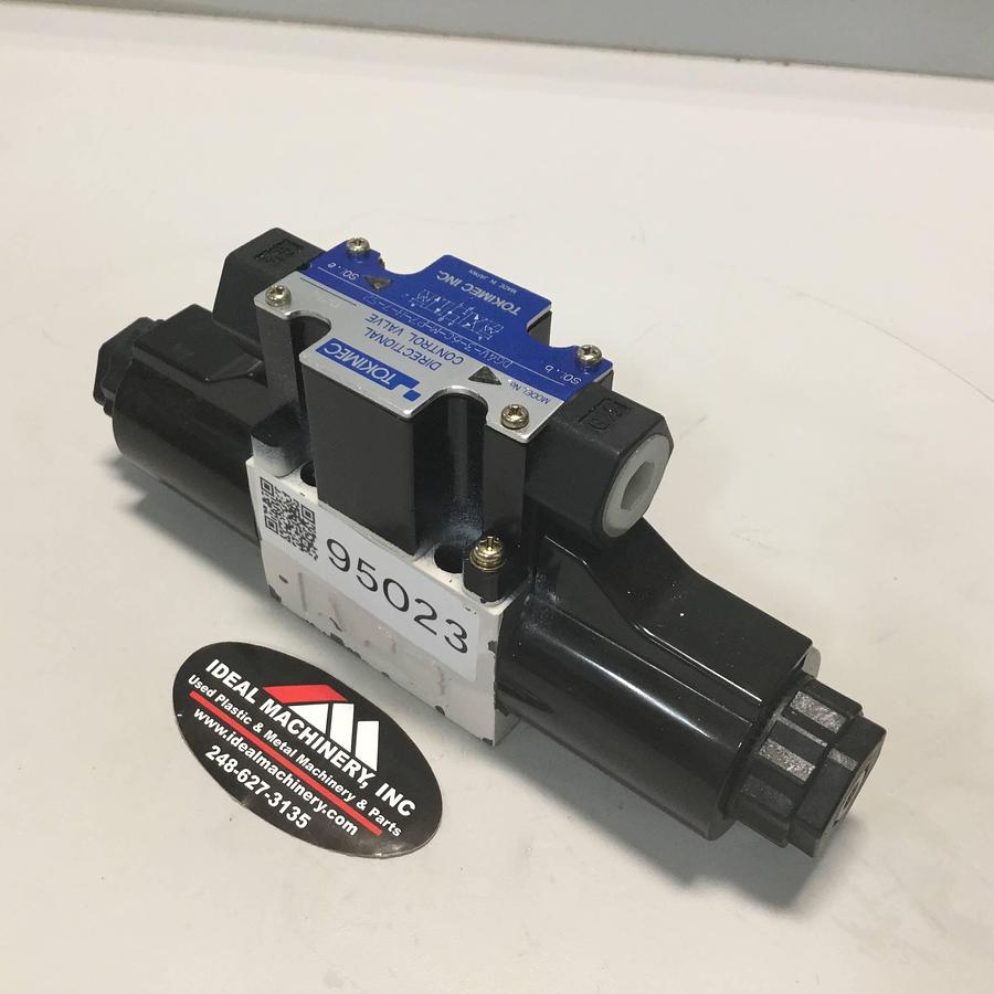 Used TOKIMEC Directional Control Valve DG4V-3-6C-M-P7-H-7-52 USED