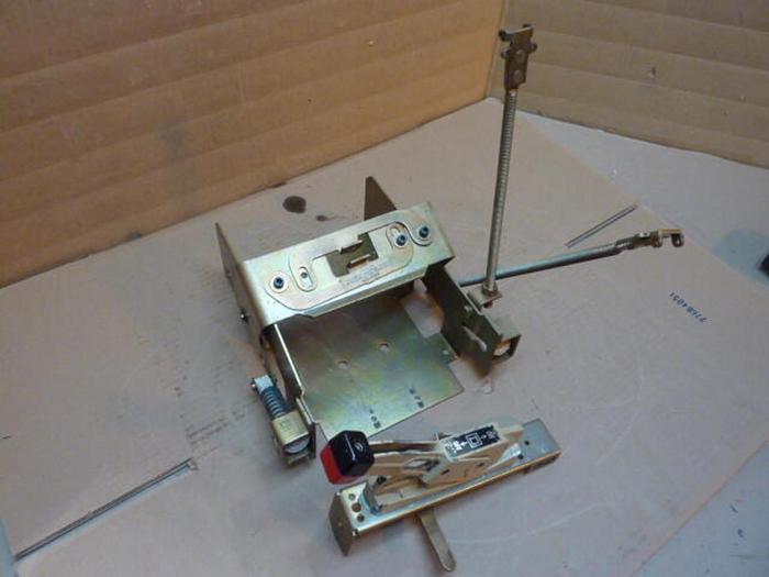 Used SQUARE D Breaker Operating Mechanism 9422-RR-1 Used