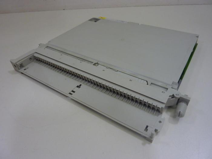 Used SIEMENS Output Module 6ES5 470-4UA12 #48373