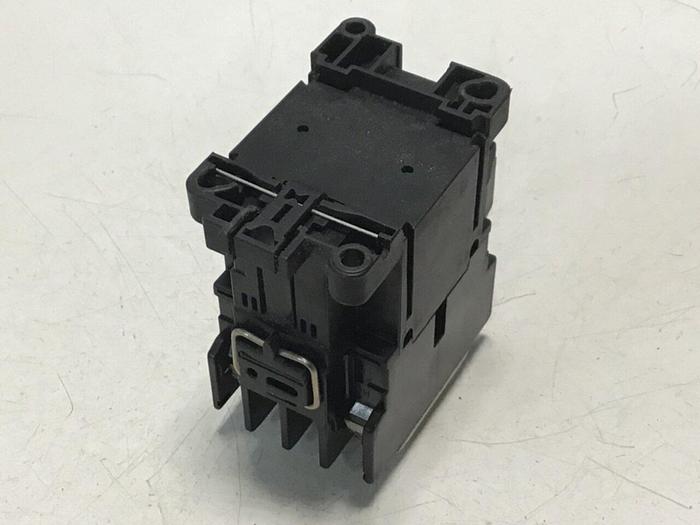 Used FUJI ELECTRIC Contactor SC-0 4NC0F0 #114336
