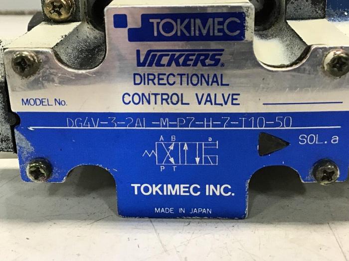 Used VICKERS Valve DG4V-3-2AL-M-P7-H-7-T10-50 #130530