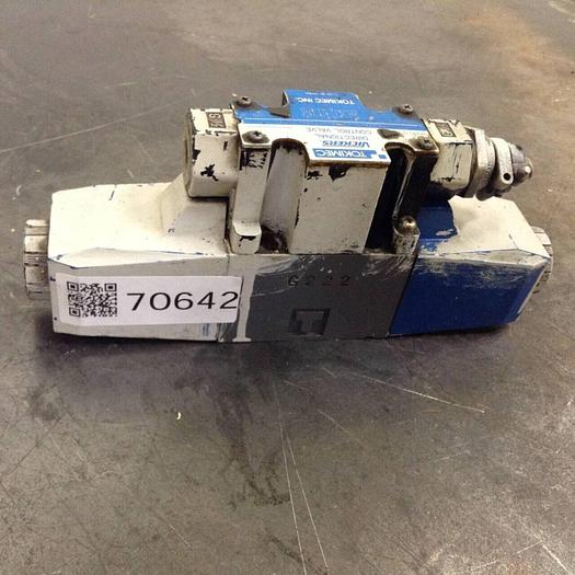 Used VICKERS Directional Control Valve DG4V36CMP7H750 #70642