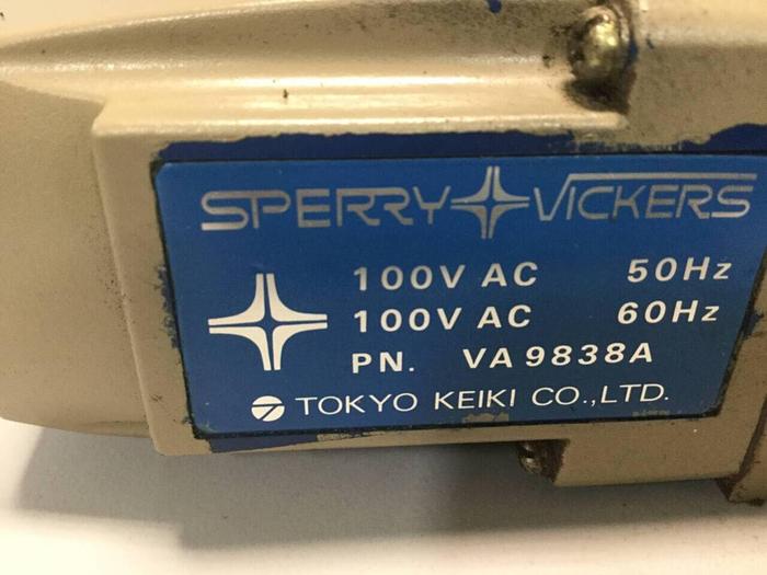 Used VICKERS Solenoid Valve DG4V30CPLT10JAS310 #99402