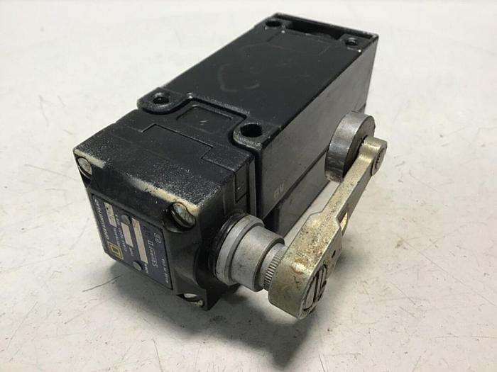 Used SQUARE D Limit Switch 9007-AEQ2699 Used