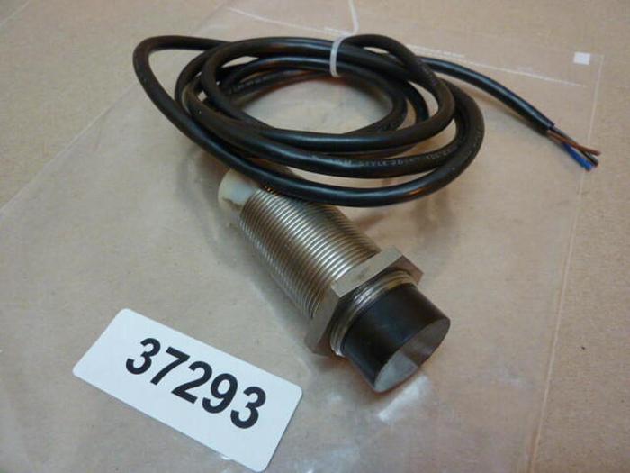 Used CUTLER HAMMER Proximity Switch E57LAL30T111E #37293