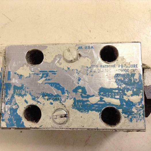 Used VICKERS Directional Hydraulic Valve DG4V322AMUHL760 Used