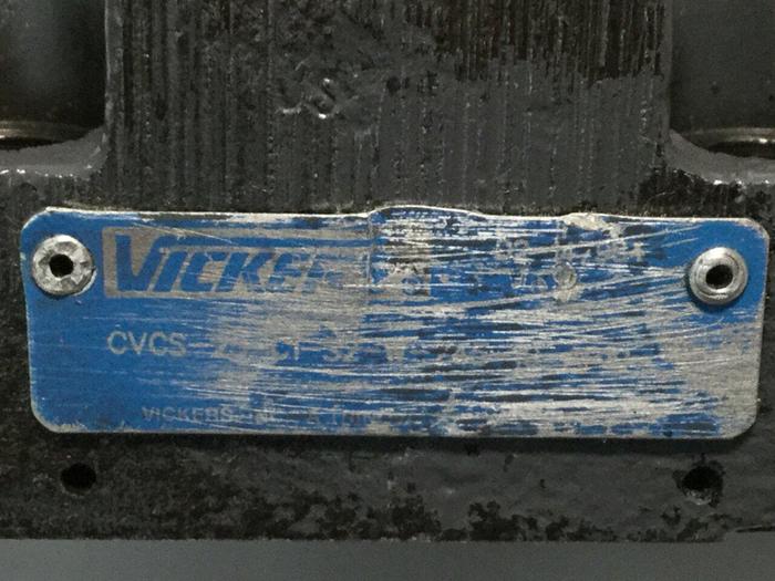 Used VICKERS Valves DG4V-3-2AL-M-U-HL7-60 #110837
