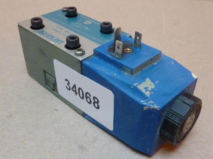 Used VICKERS Directional Control Valve DG5V72AEU2B80JA484 #34068