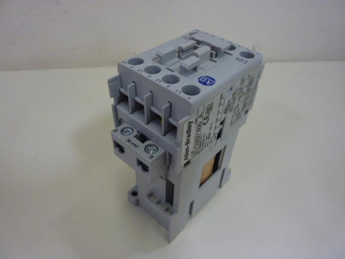 Used ALLEN BRADLEY Contactor 100-C16Z.400 SER A #49758