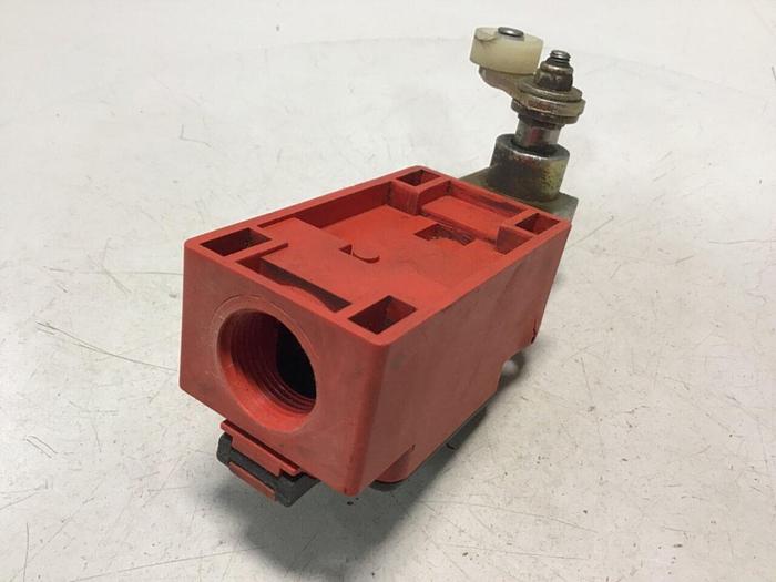 Used BERNSTEIN Limit Switch ENK-UV1Z AHS #121334