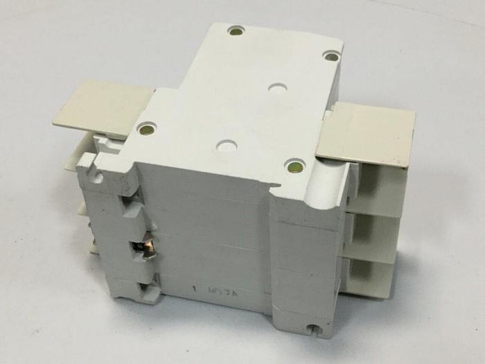 Used MITSUBISHI 7 Amp Circuit Protector CP30-BA-3P-7A #103601