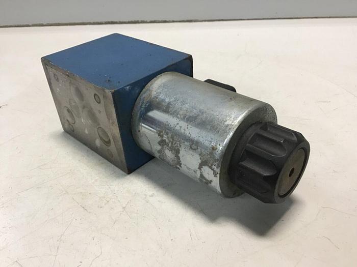 Used MANNESMANN REXROTH Valve 4WE10EA33/CG24N9K4 Used