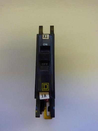 Used SQUARE D 10 Amp Circuit Breaker QOU110 Used
