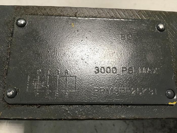 Used PARKER Valve PRM3PP25K31 USED