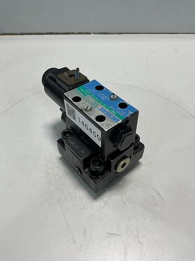 Used VICKERS DG4V-3S-2AL-M-U-HL7-60-EN490