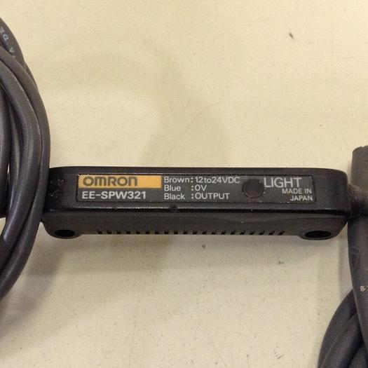 Used OMRON Photoelectric Sensor EE-SPW321 #80360