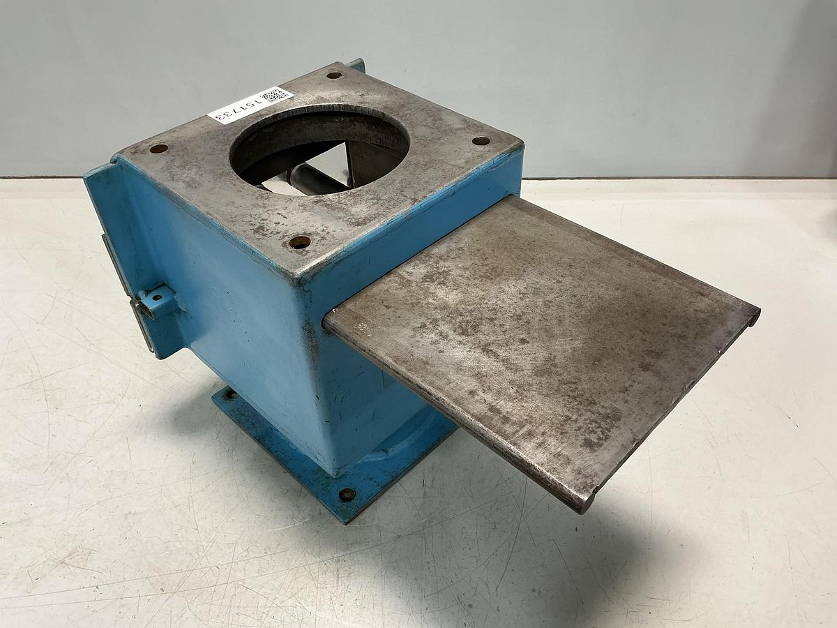 Used METAL FABRICATORS NO MODEL NUMBER