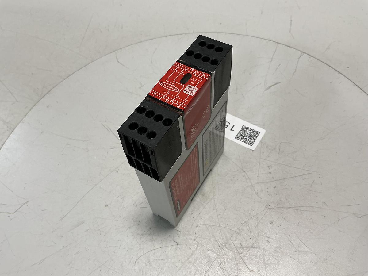 Used BANNER IM-T-9A & IM-T-11A