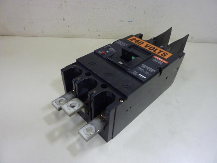 Used HITACHI 300 Amp Circuit Breaker EX400 #59707