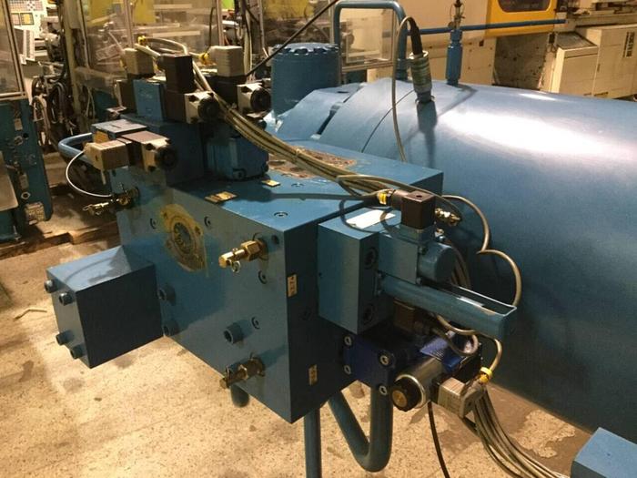 Used ENGEL 63 Oz Injection Unit ES 4400/750/68 / IU USED