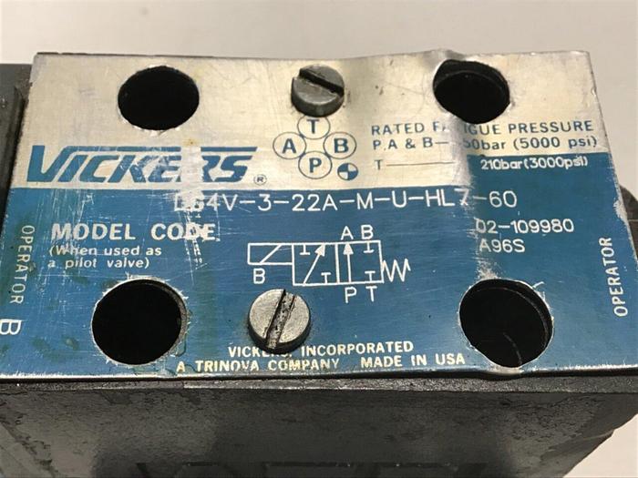 Used VICKERS Valve DG4V322AMUHL760 USED