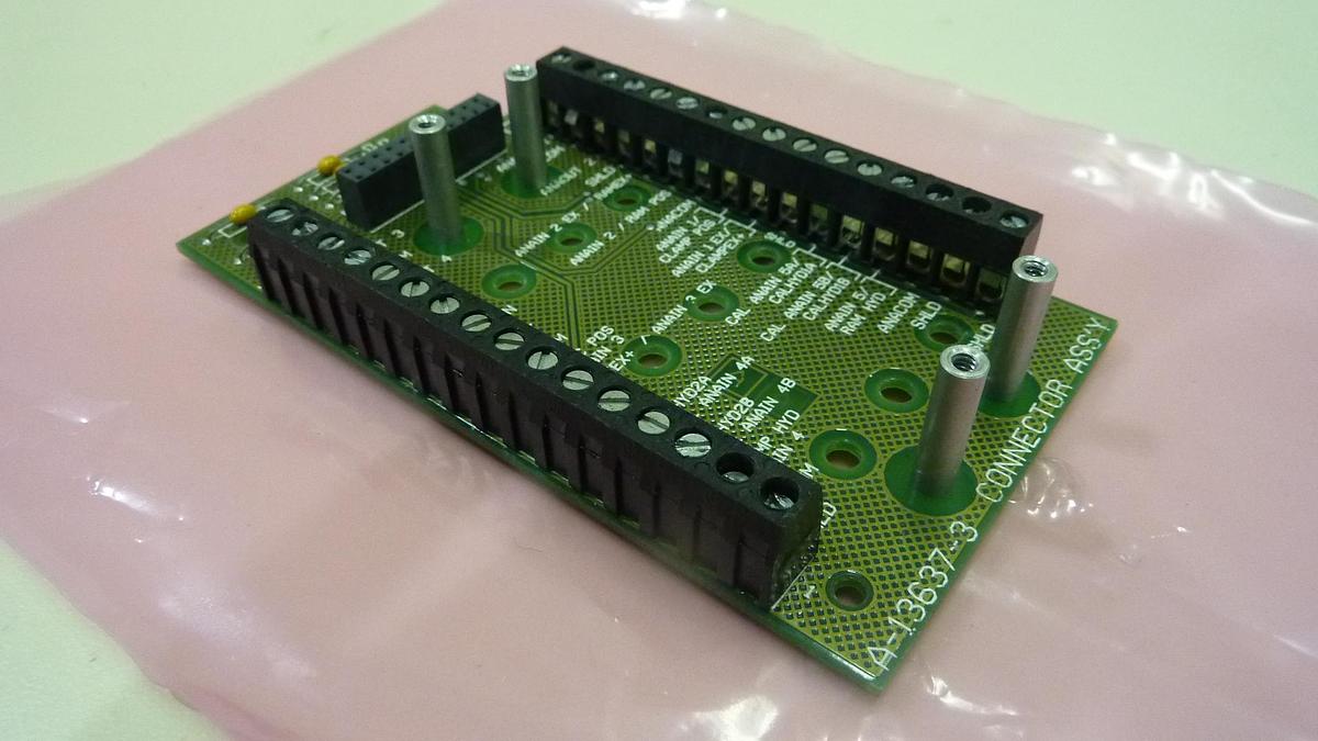 Used BARBER COLMAN Connector Assembly PC Board A-13637-3 Used