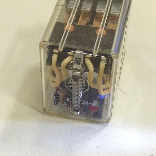 Used ALLEN BRADLEY Relay 700-HC14Z24-4 SER A #76247