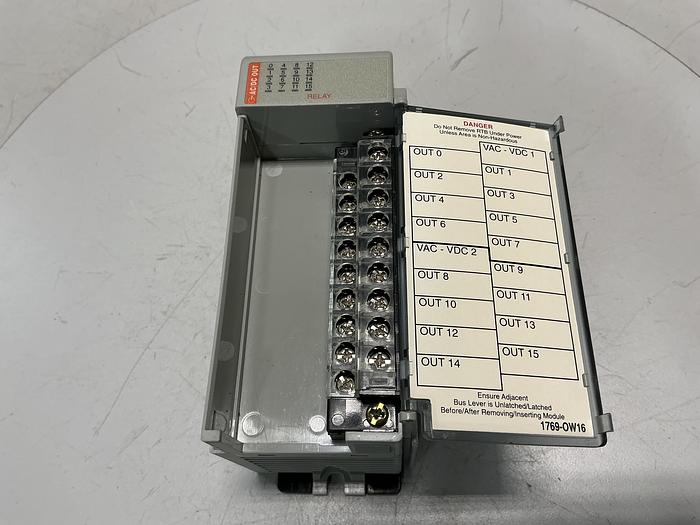 Used ALLEN BRADLEY 1769-OW16 SER A