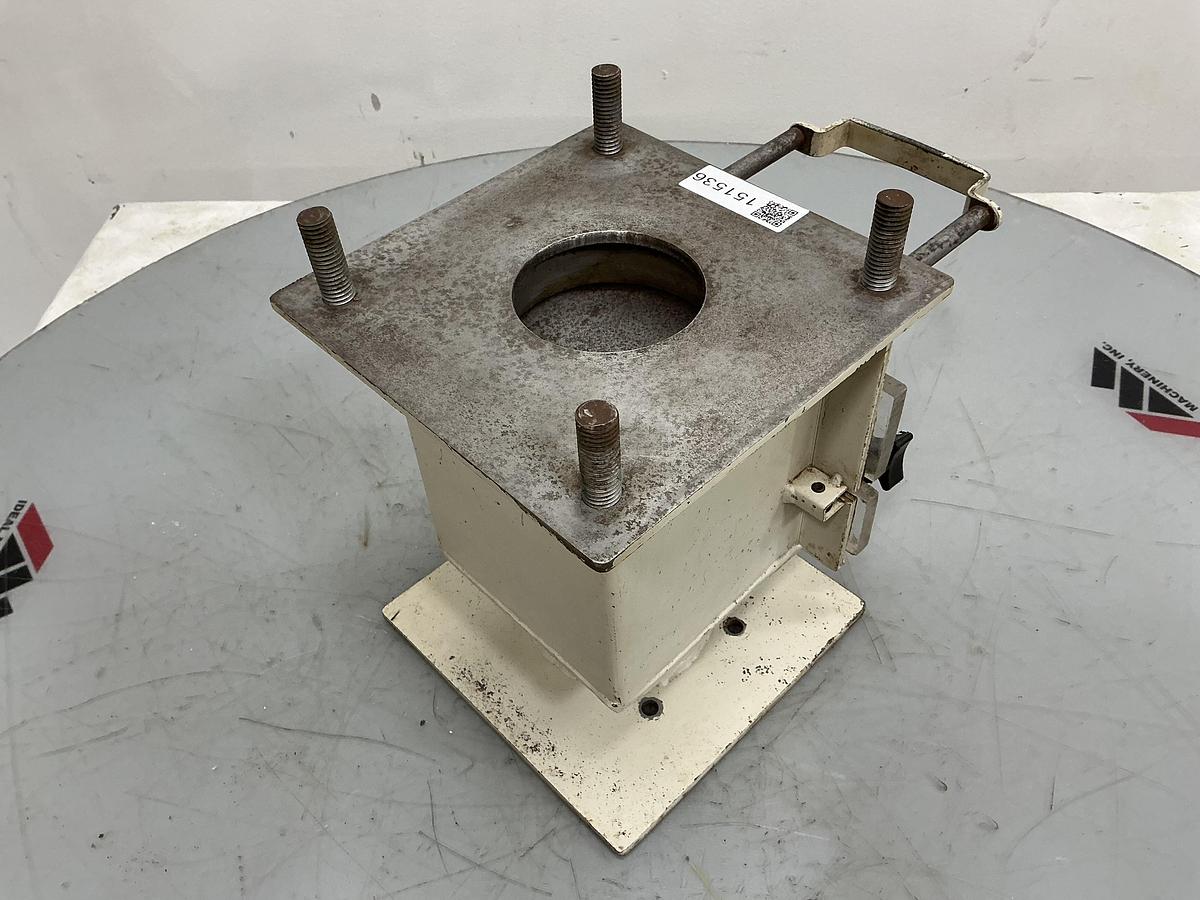 Used METAL FABRICATOR NO MODEL NUMBER / NO TAG