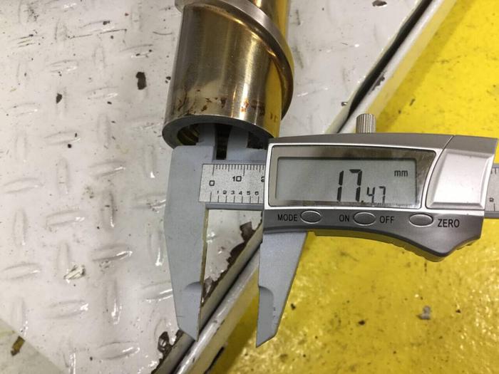 Used VAN DORN 42 mm Material Screw 57762 Used