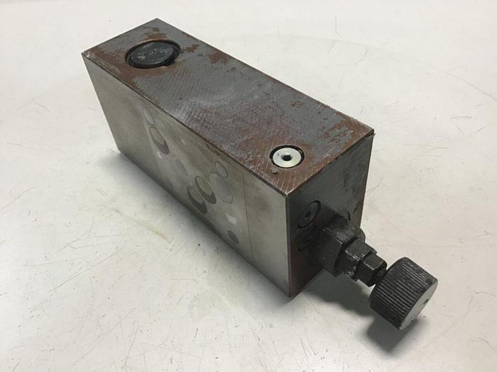 Used PARKER Valve PRM3PP25K31 USED