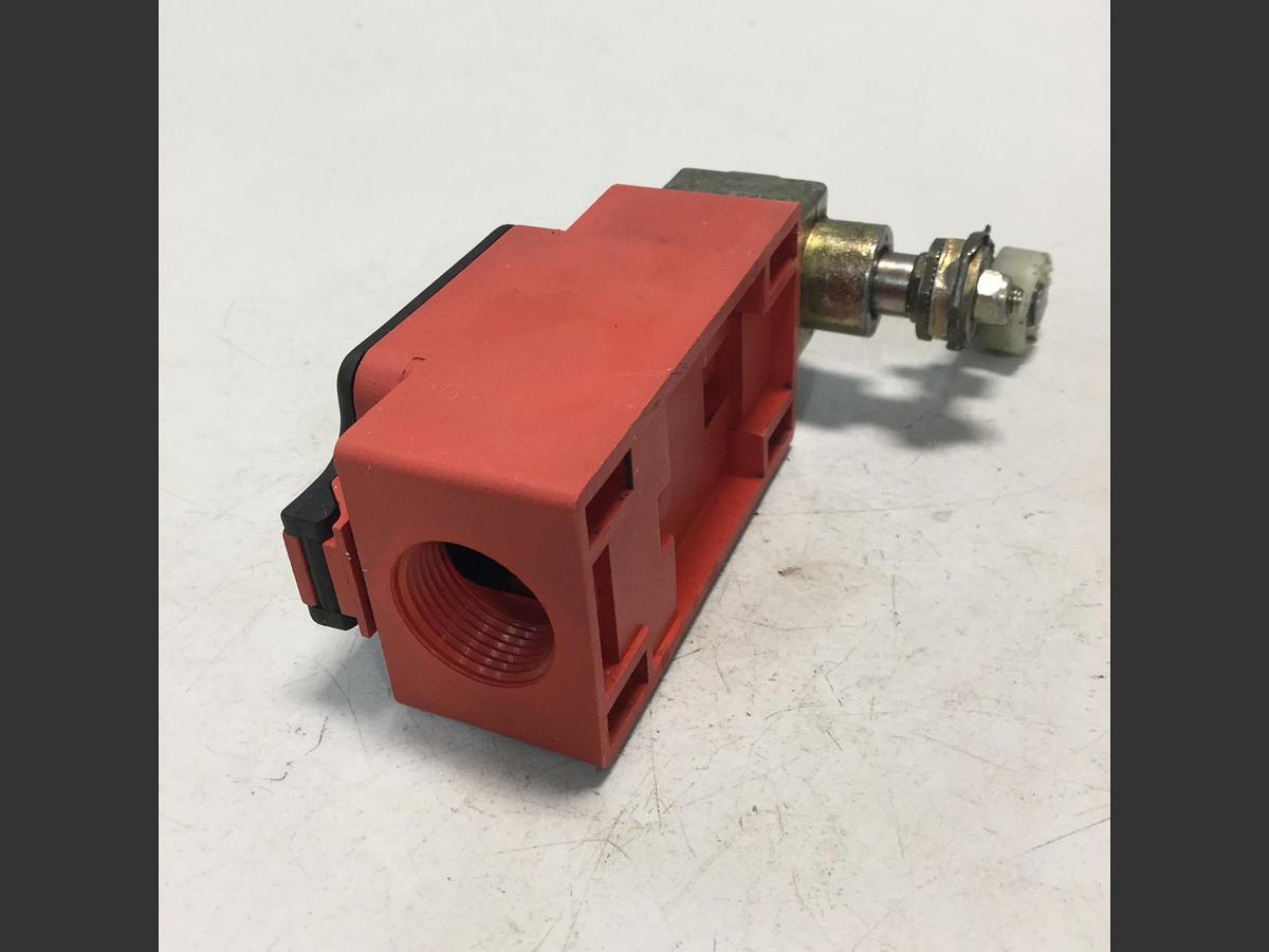 Used BERNSTEIN Limit Switch ENK-UV1Z AHS Used