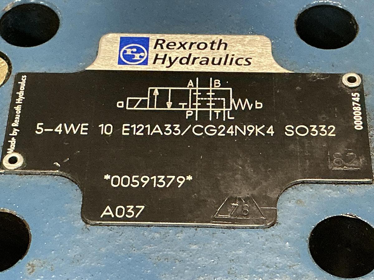 Used REXROTH 5-4WE 10 E121A33/CG24N9K4 SO332
