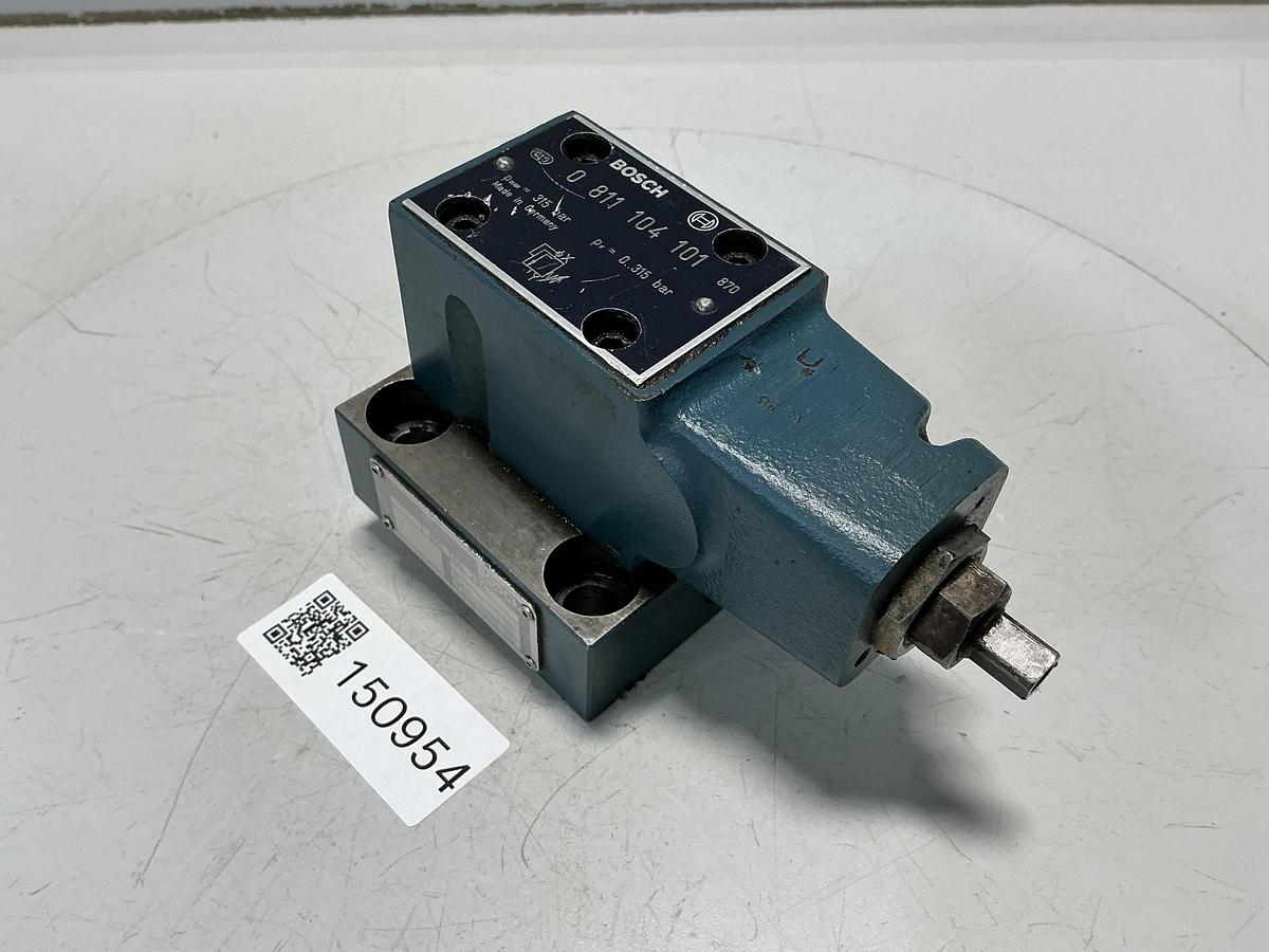 Used BOSCH 0 811 104 101