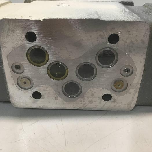 Used TOKIMEC Directional Control Valve DEFRG21-03-6C-EX-60-11-S21 #95185