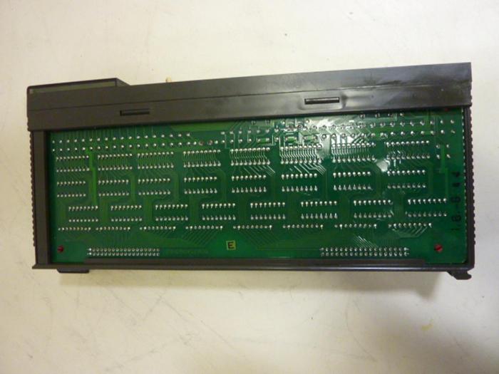 Used MITSUBISHI Output Module AY42 #109333