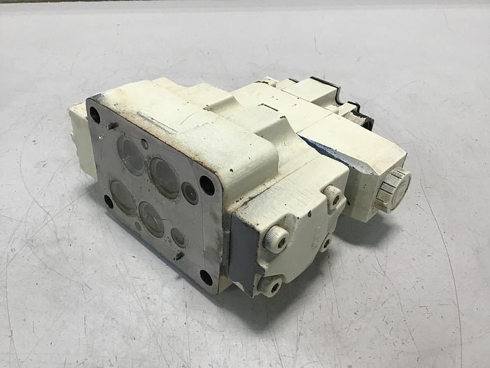 Used VICKERS DG5V-7-2A-P7-H-80-JA