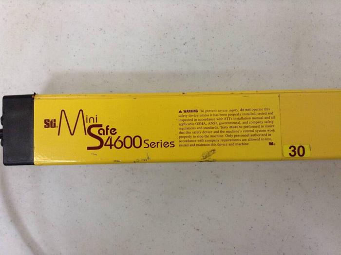 Used STI Light Curtain Transmitter MS46-30-1390-Q1-X USED