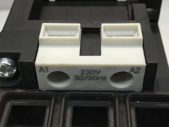 Used SIEMENS Contactor 3RT1036-1AL24 #103641