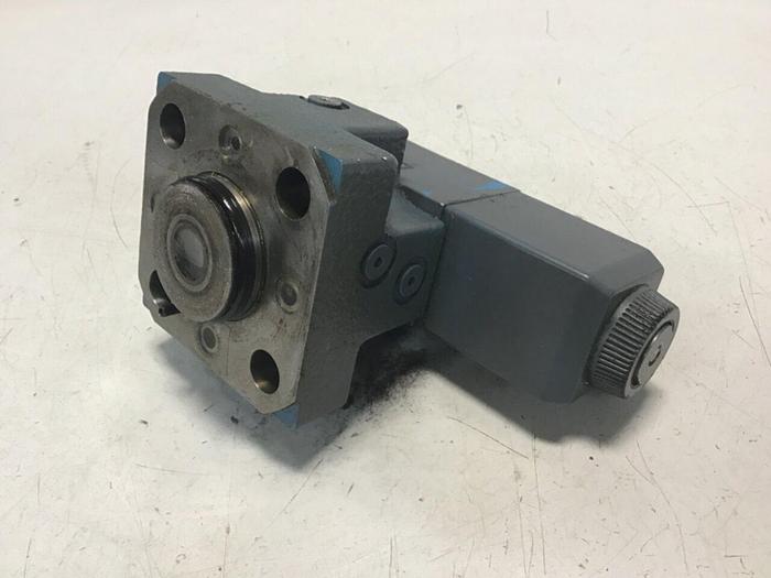 Used VICKERS Valve DG4V-3-2A-M-U-HL7-60 Used