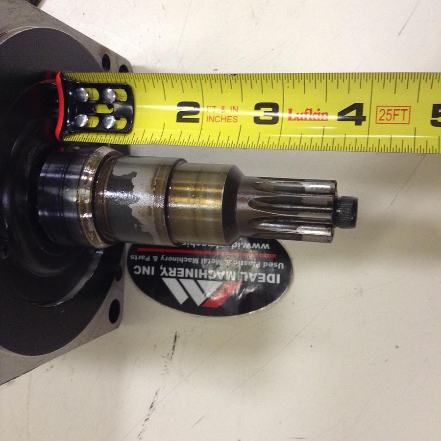 Used YASKAWA AC Servo Motor SGMP-15AWYR11 USED