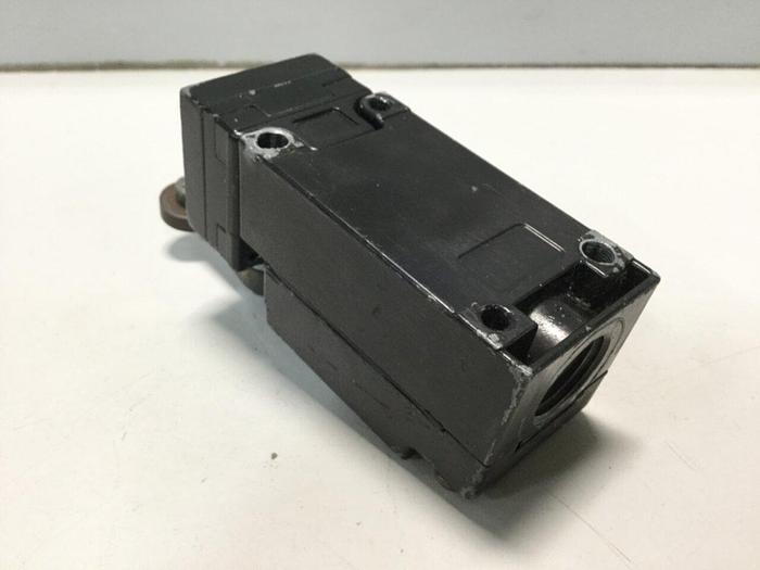 Used SQUARE D Limit Switch 9007AEQ2699 #110621