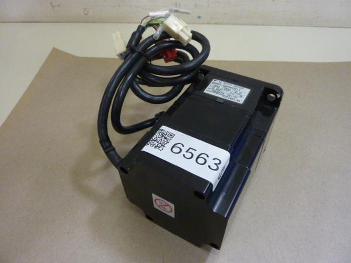 Used YASKAWA AC Servo Motor SGMP-02AWYR11 Used