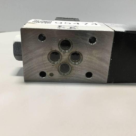 Used VICKERS Directional Control Valve DG4V32AMP7H750 #95474