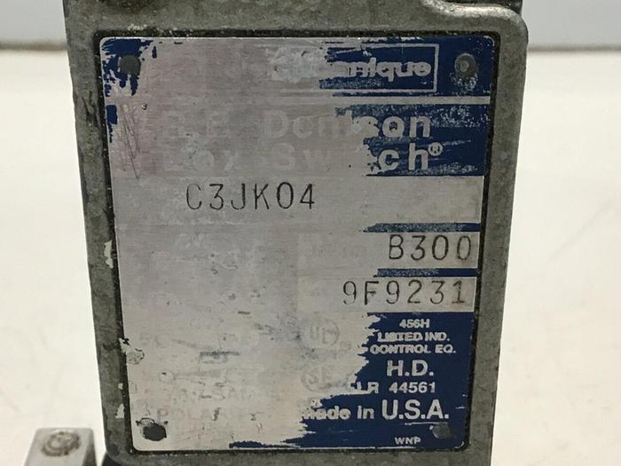 Used TELEMECANIQUE Limit Switch C3JK04 #121647