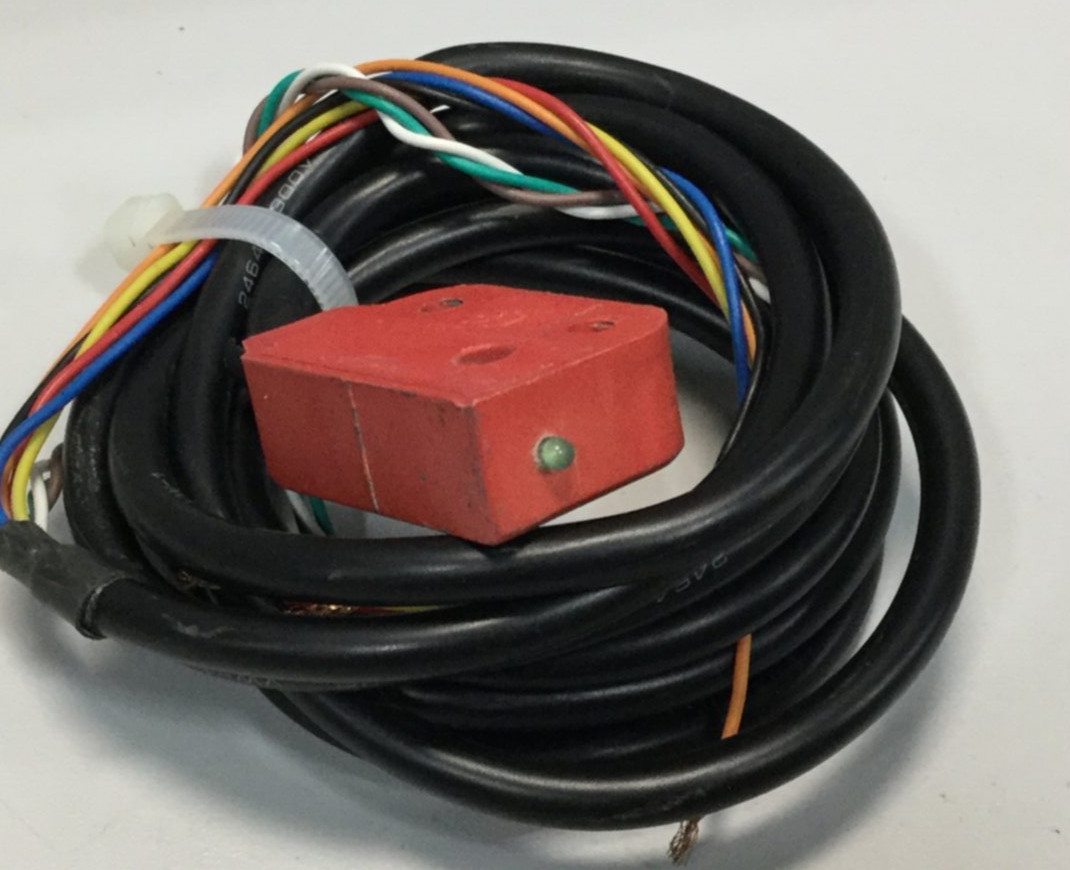 Used IDEM SAFETY SWITCHES Coded Miniature Switch 114105 USED