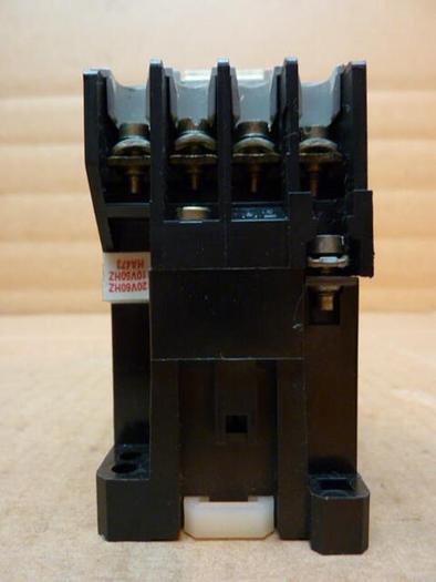 Used ALLEN BRADLEY Contactor 100-A09NJ3 SER B #26545