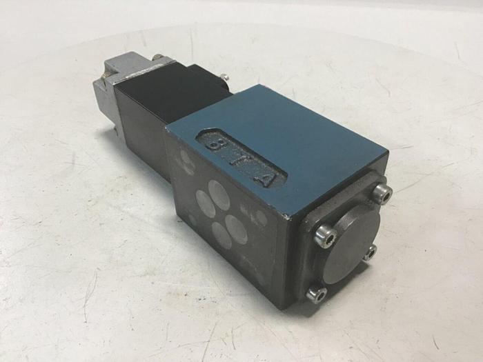 Used BOSCH Valve 0 810 090 215 #137677