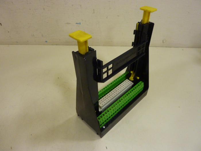 Used BALLUFF Card Holder 100.59.521 #59148