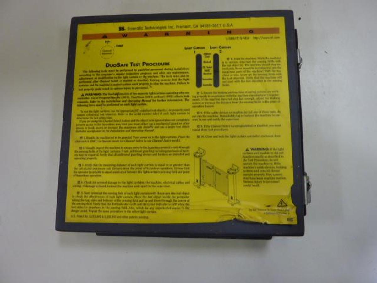 Used STI Light Curtain Controller DSC1 Used